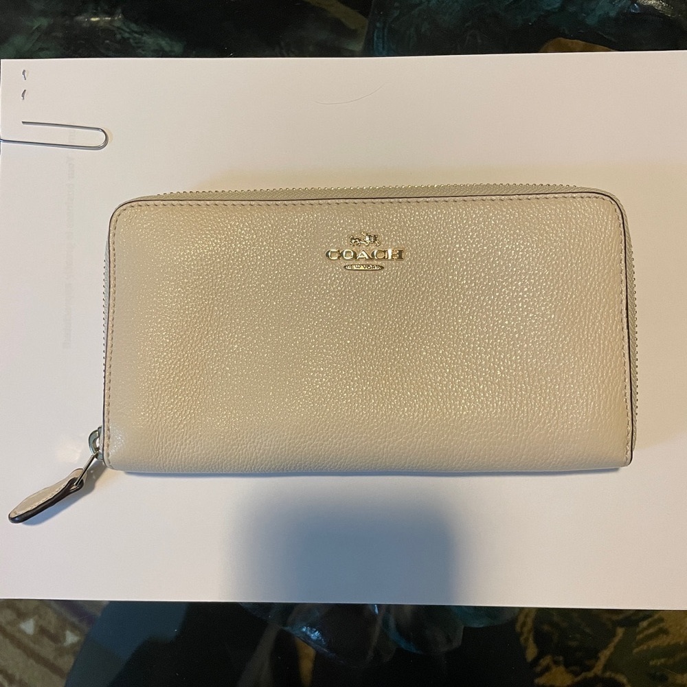 Coach wallet